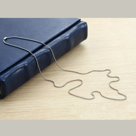 New Red Eye Leopard Silver Glass Square Cabochon Necklace. - Picture 3 of 5